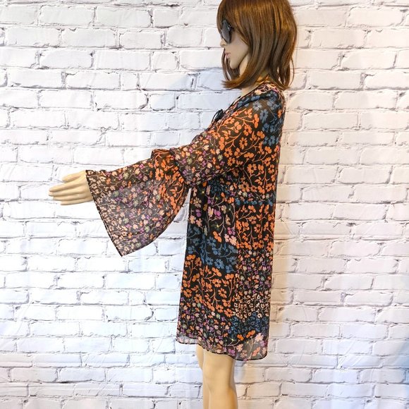 BCBGeneration, Boho BCBG lace up front floral print dress with bell sleeves - Picture 9 of 15